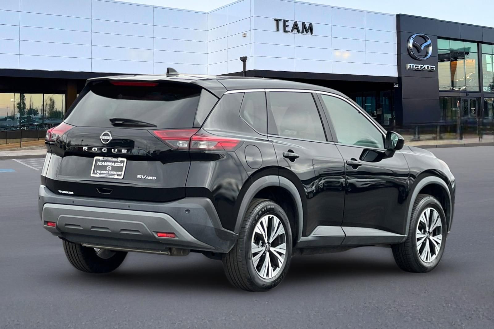 Used 2023 Nissan Rogue SV AWD/4WD image 4