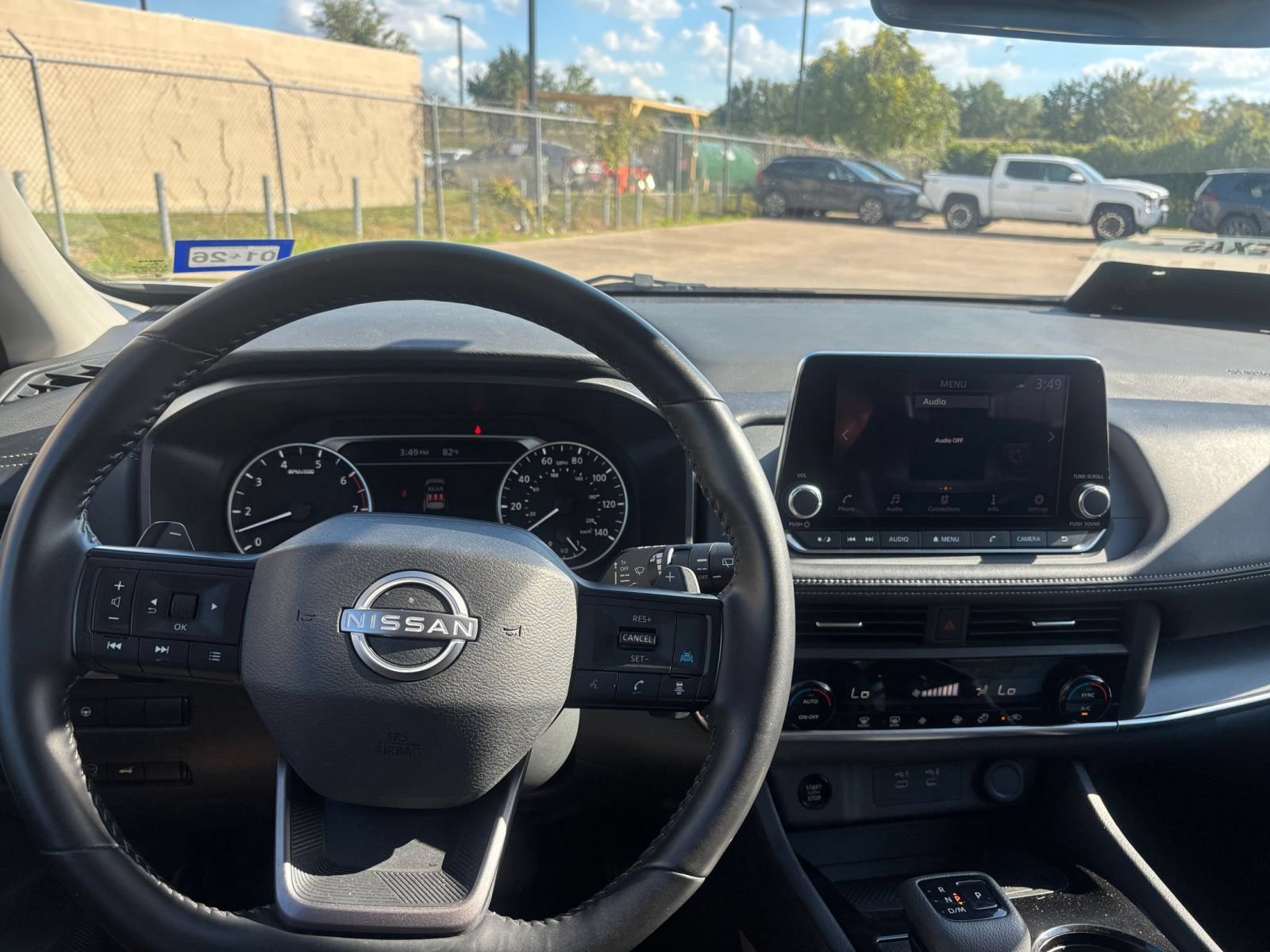 Used 2025 Nissan Rogue SV AWD/4WD image 33