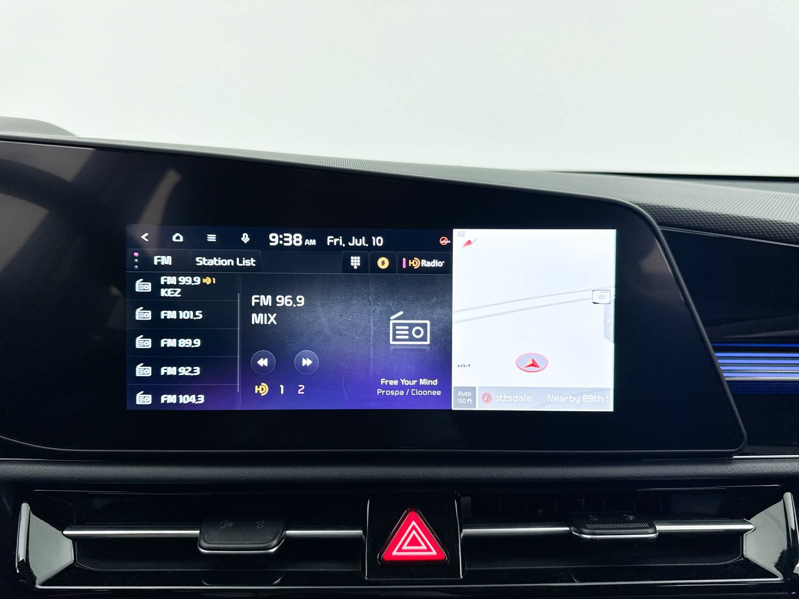 Certified 2025 Kia Niro EX FWD image 5