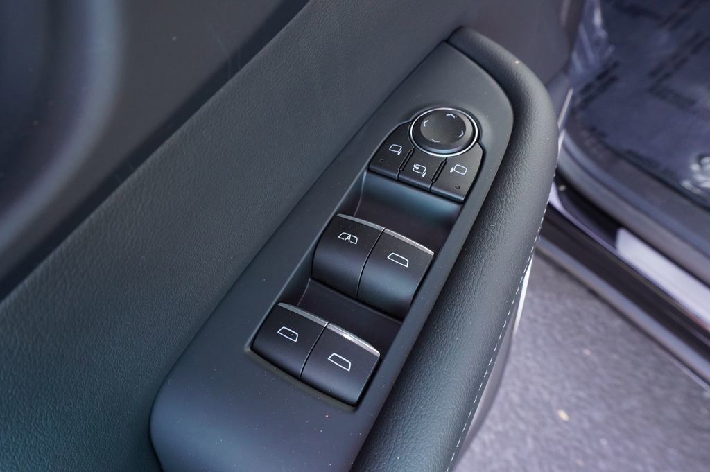 New 2026 Buick Enclave Sport Touring w/ Power Package image 16