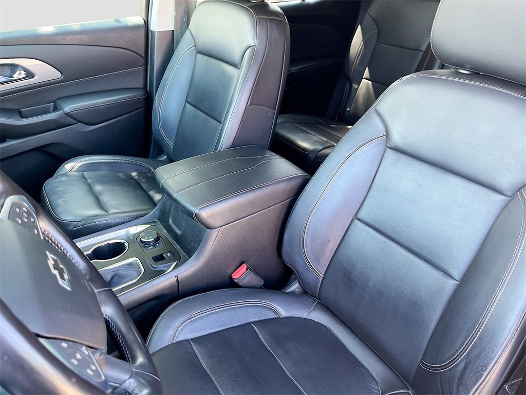 Used 2021 Chevrolet Traverse RS image 22