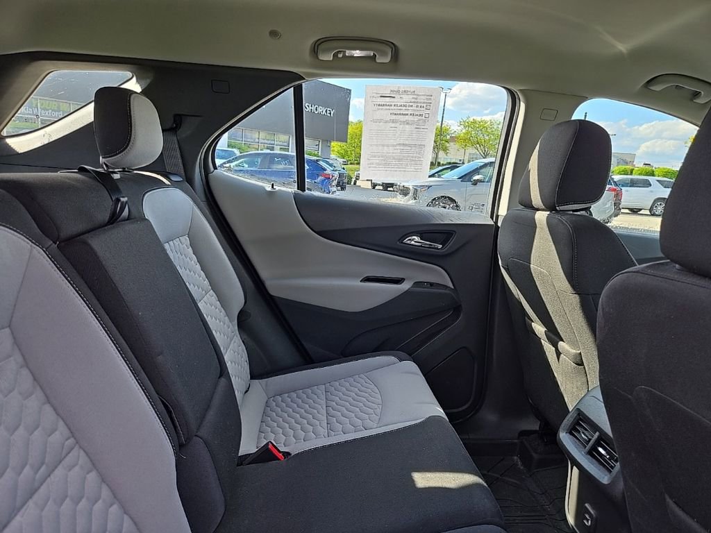 Used 2020 Chevrolet Equinox LS w/ LPO, Floor Liner Package AWD/4WD image 32