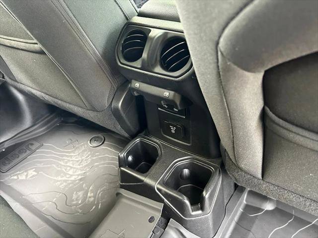 Certified 2018 Jeep Wrangler Unlimited Sahara AWD/4WD image 51