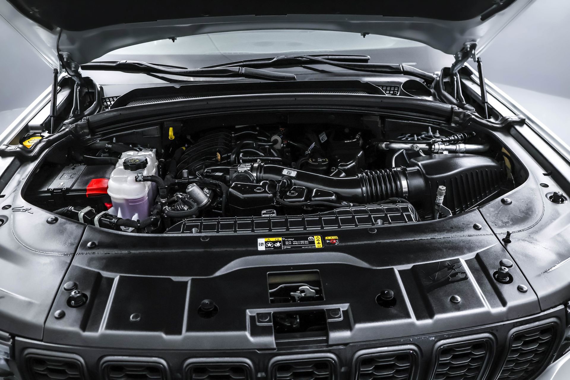 Used 2025 Jeep Grand Cherokee L Altitude image 36