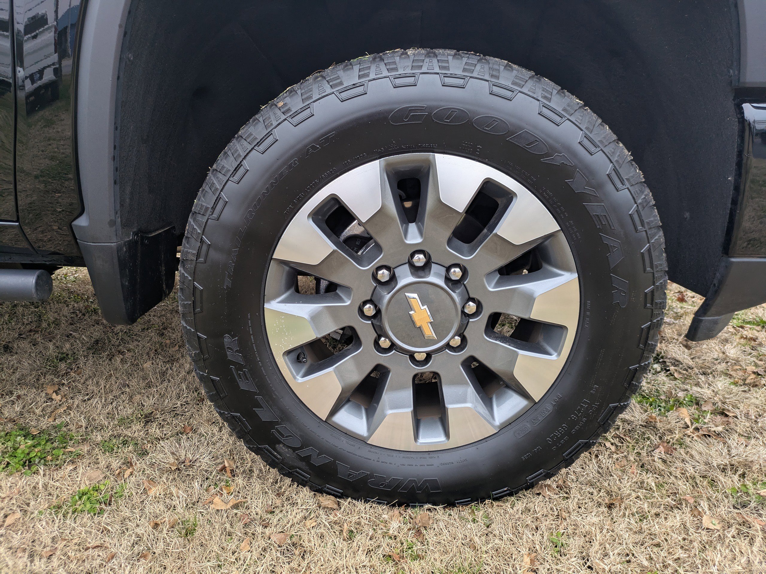 Used 2024 Chevrolet Silverado 2500 Custom image 11