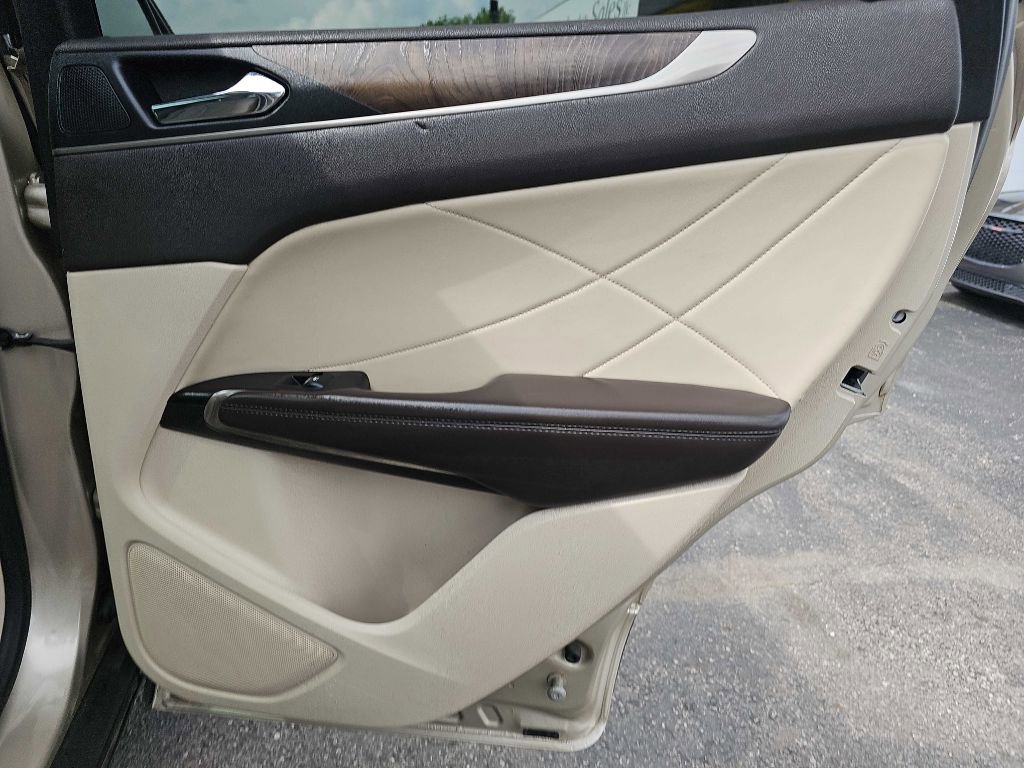 Used 2017 Lincoln MKC Reserve w/ Lincoln MKC Climate Package image 47