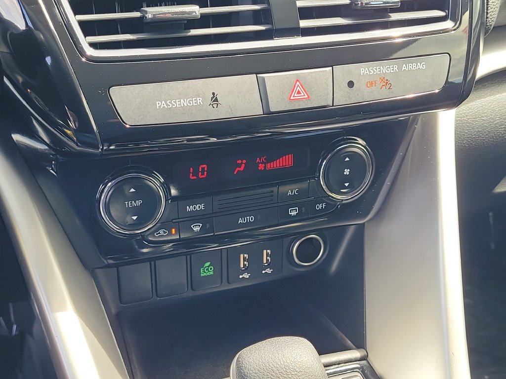 Used 2022 Mitsubishi Eclipse Cross LE FWD image 23
