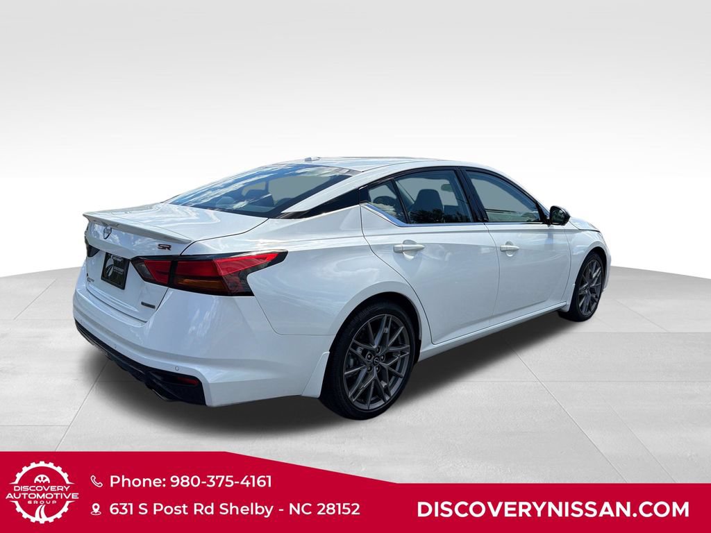 Certified 2024 Nissan Altima 2.0 SR FWD image 10