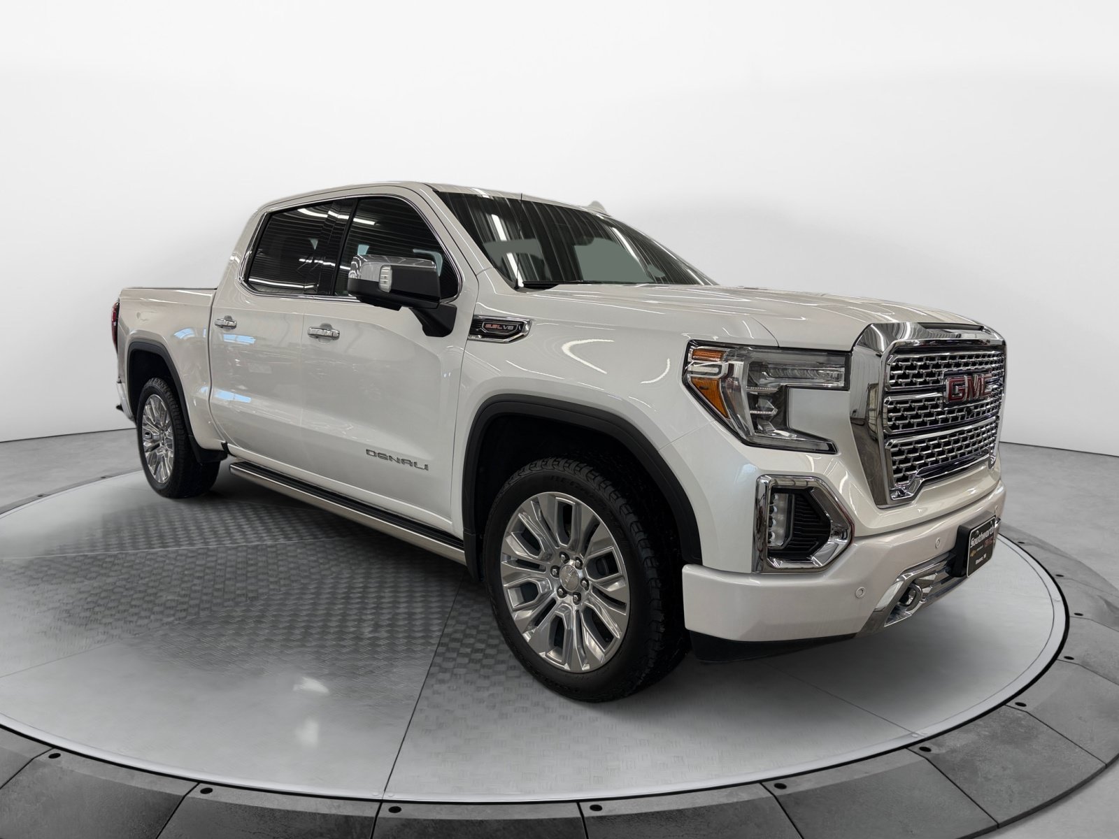 Used 2021 GMC Sierra 1500 Denali w/ Denali Ultimate Package AWD/4WD image 4