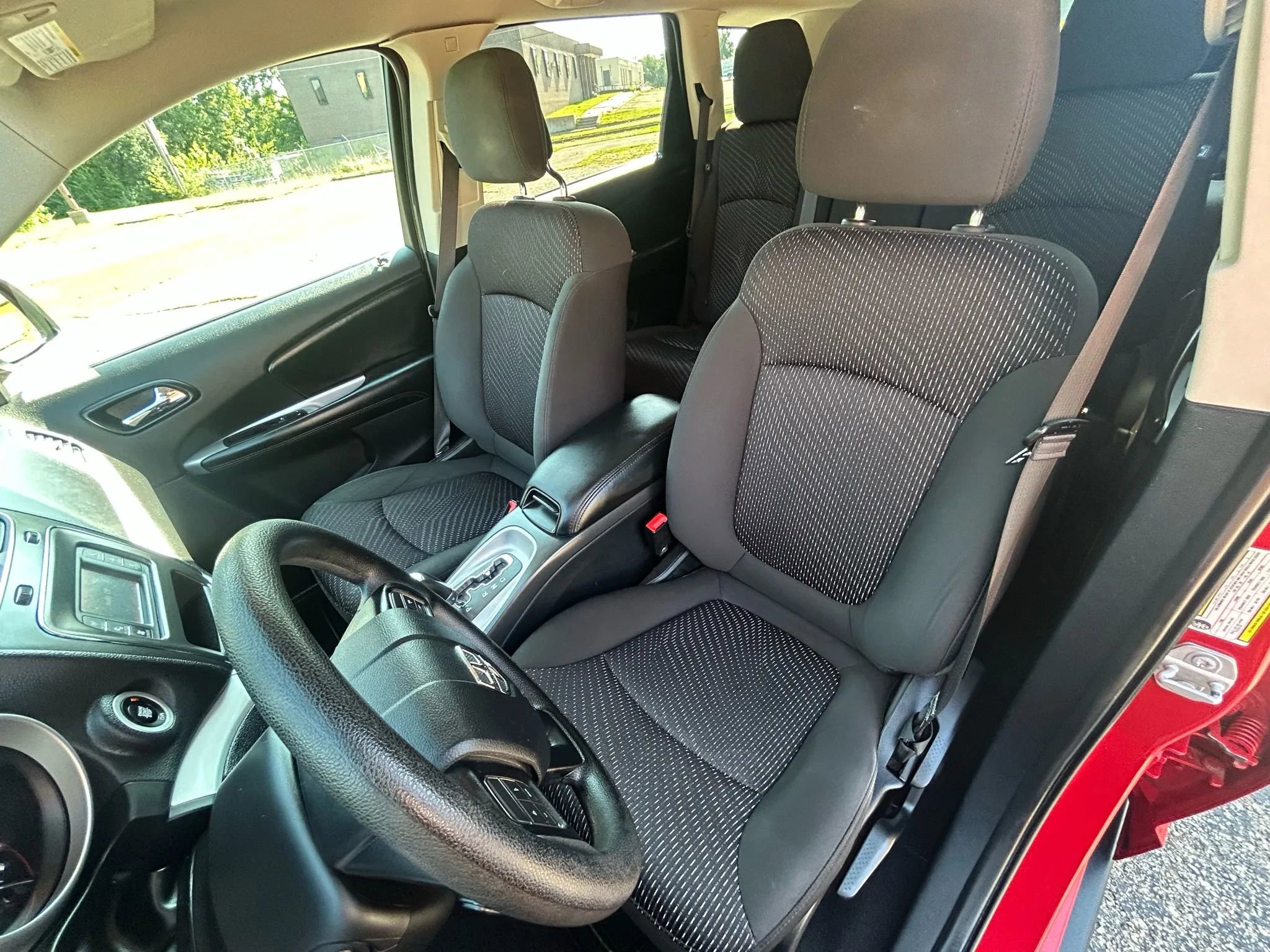 Used 2019 Dodge Journey SE w/ Blacktop Package image 7