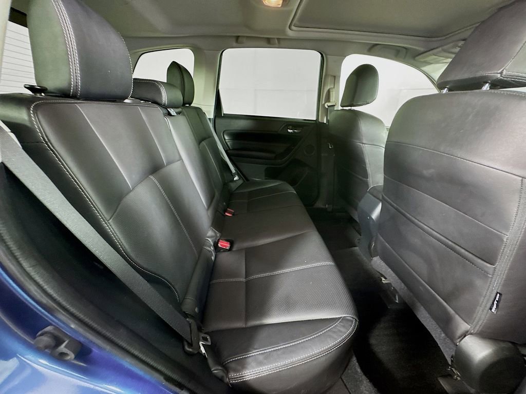 Used 2017 Subaru Forester 2.5i Touring AWD/4WD image 35