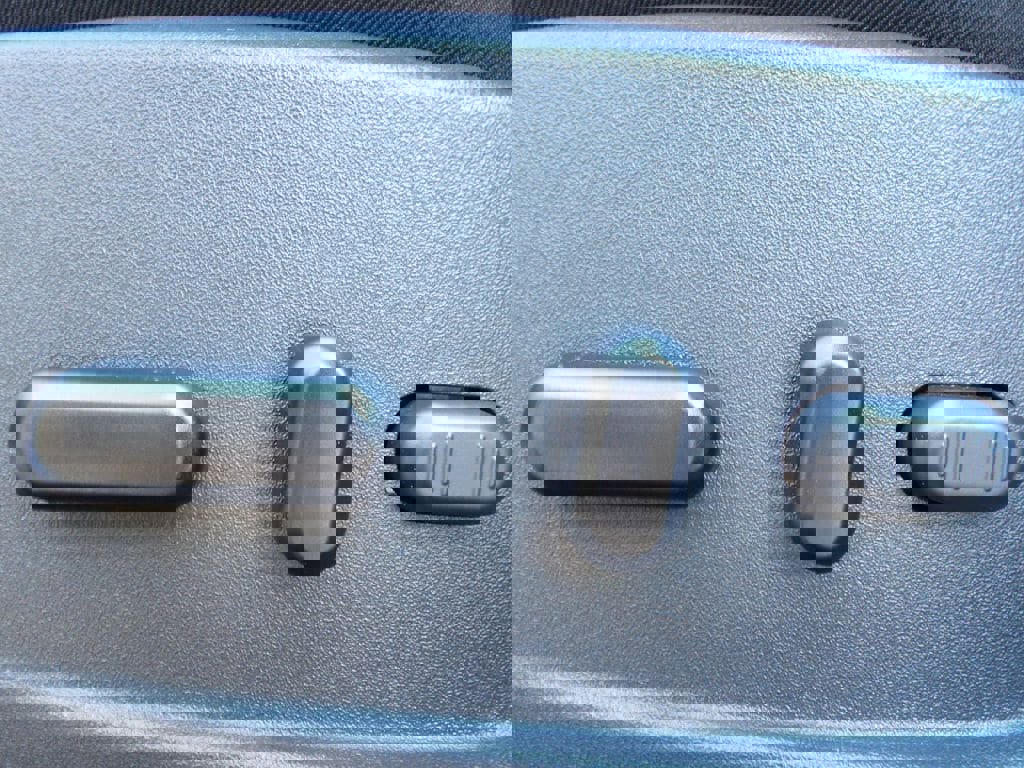 Used 2019 Ford Escape Titanium image 14