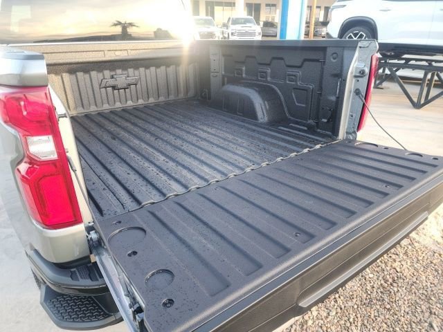 New 2026 Chevrolet Silverado 1500 LT Trail Boss w/ LPO, Dark Essentials Package image 17