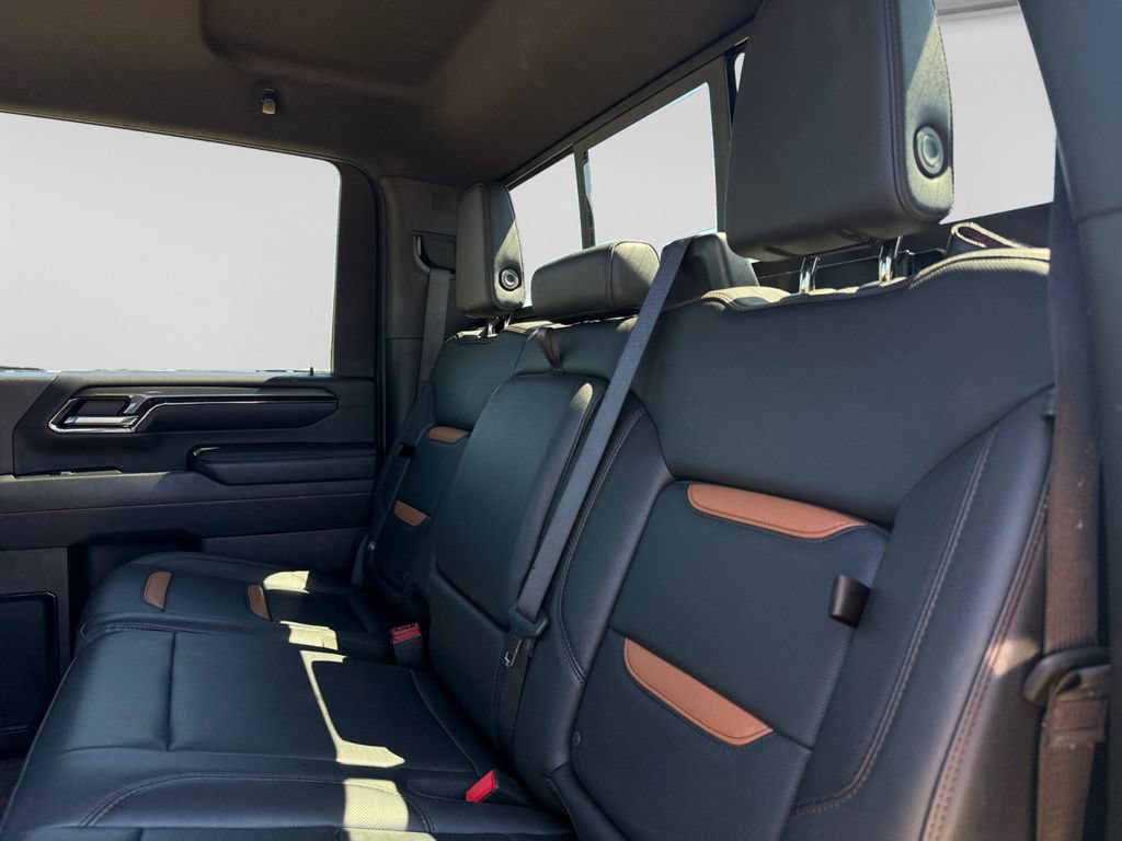 Used 2024 GMC Sierra 2500 AT4 w/ AT4 Preferred Package AWD/4WD image 39
