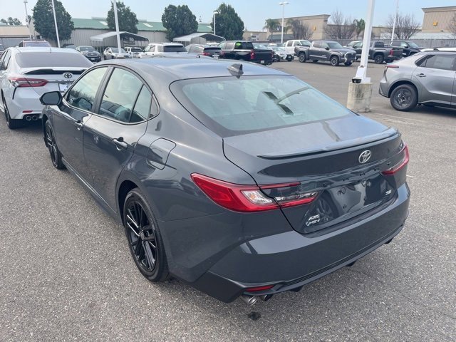 Used 2025 Toyota Camry XLE image 7