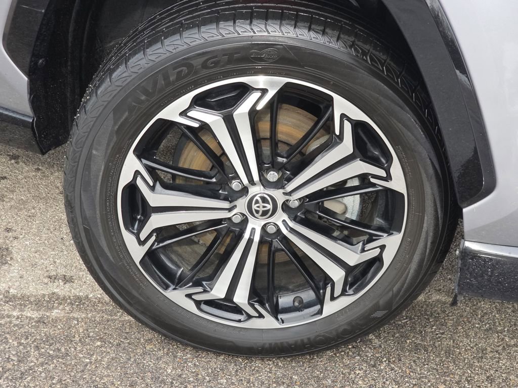 Used 2024 Toyota RAV4 XSE w/ Weather Package image 18