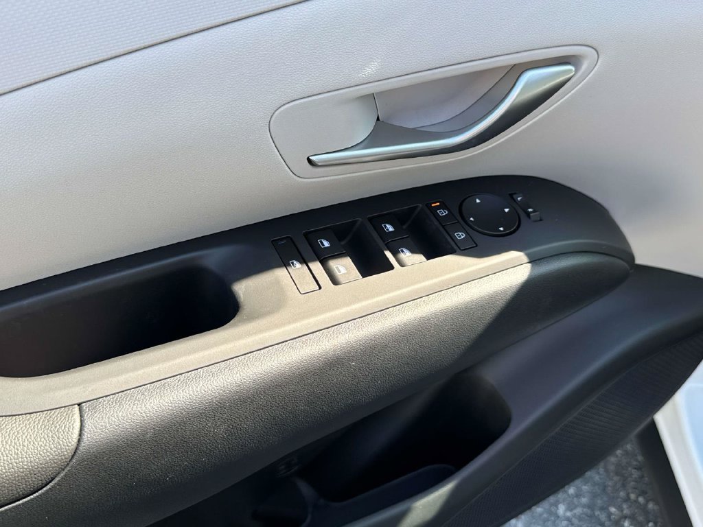 New 2026 Hyundai Tucson SEL FWD image 13
