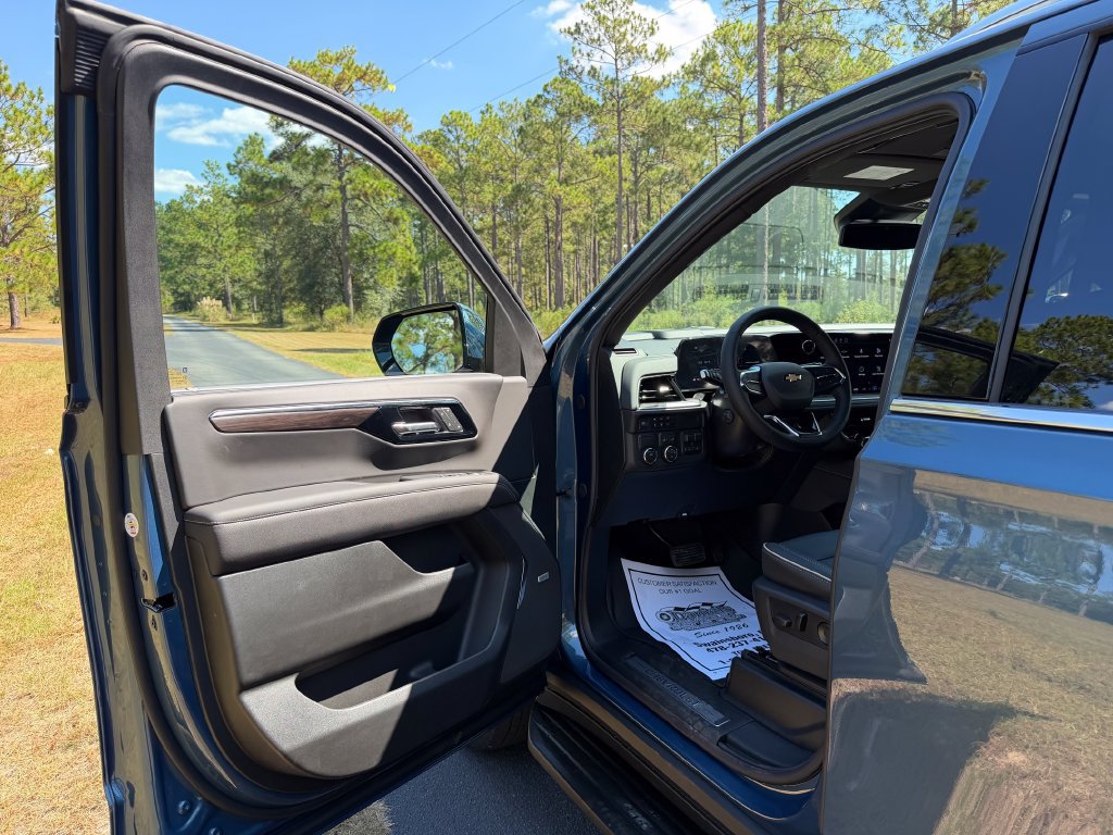 New 2027 Chevrolet Tahoe Premier w/ Sun And Tow Package RWD image 14