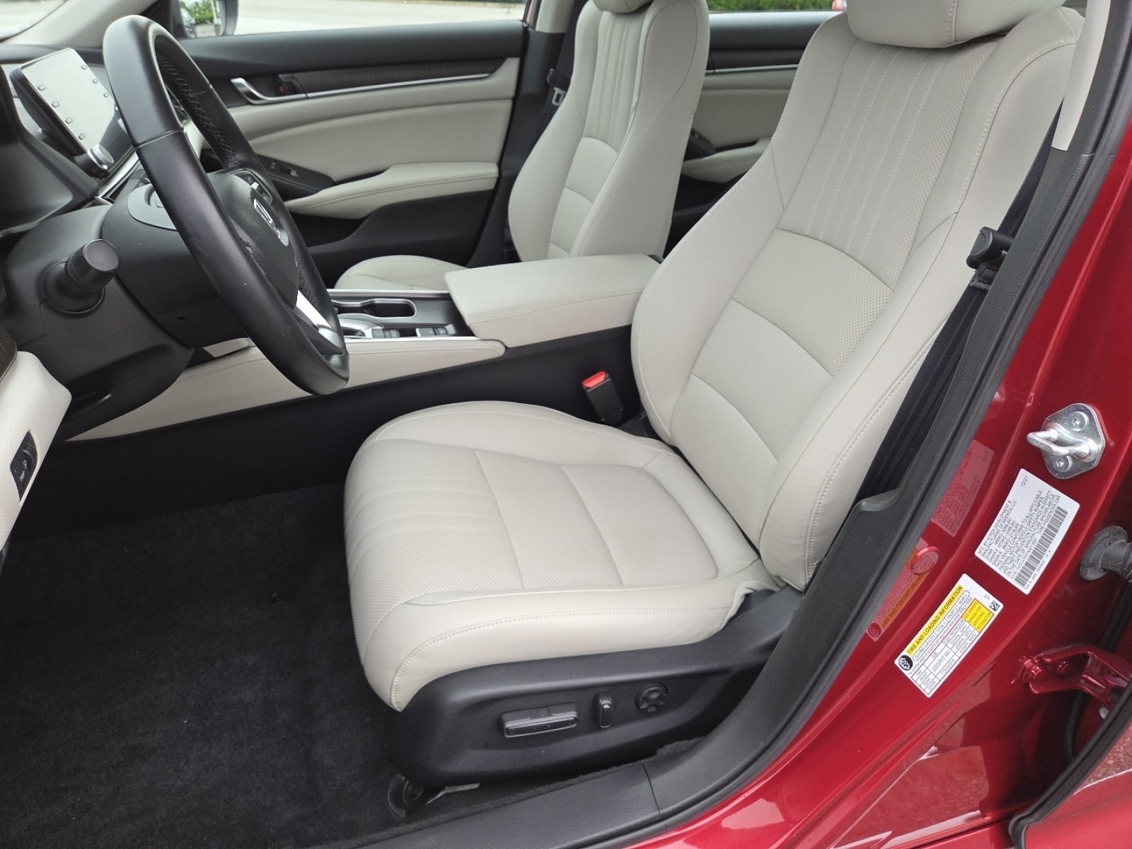 Used 2022 Honda Accord EX-L image 24