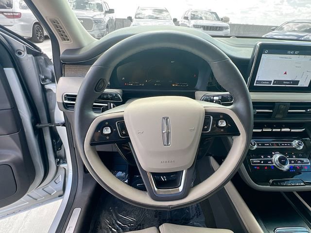 Used 2020 Lincoln Corsair Reserve w/ Equipment Group 202A AWD/4WD image 16
