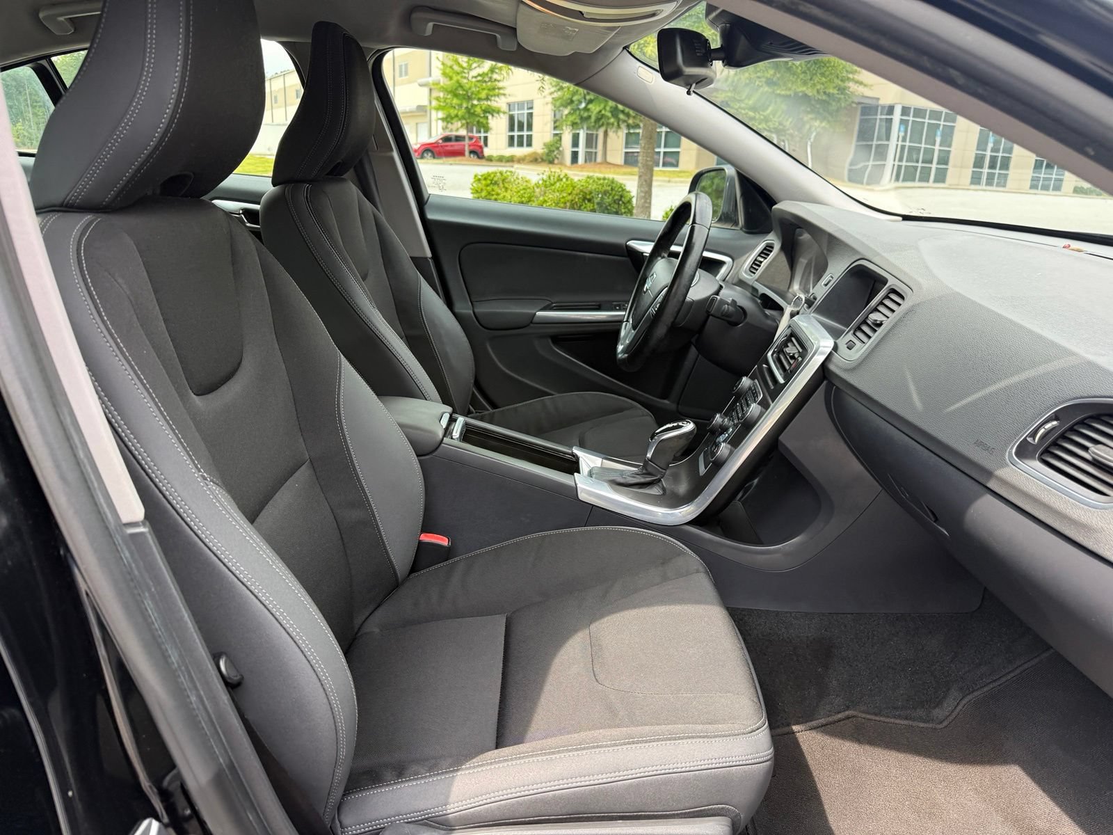 Used 2014 Volvo S60 T5 FWD image 34