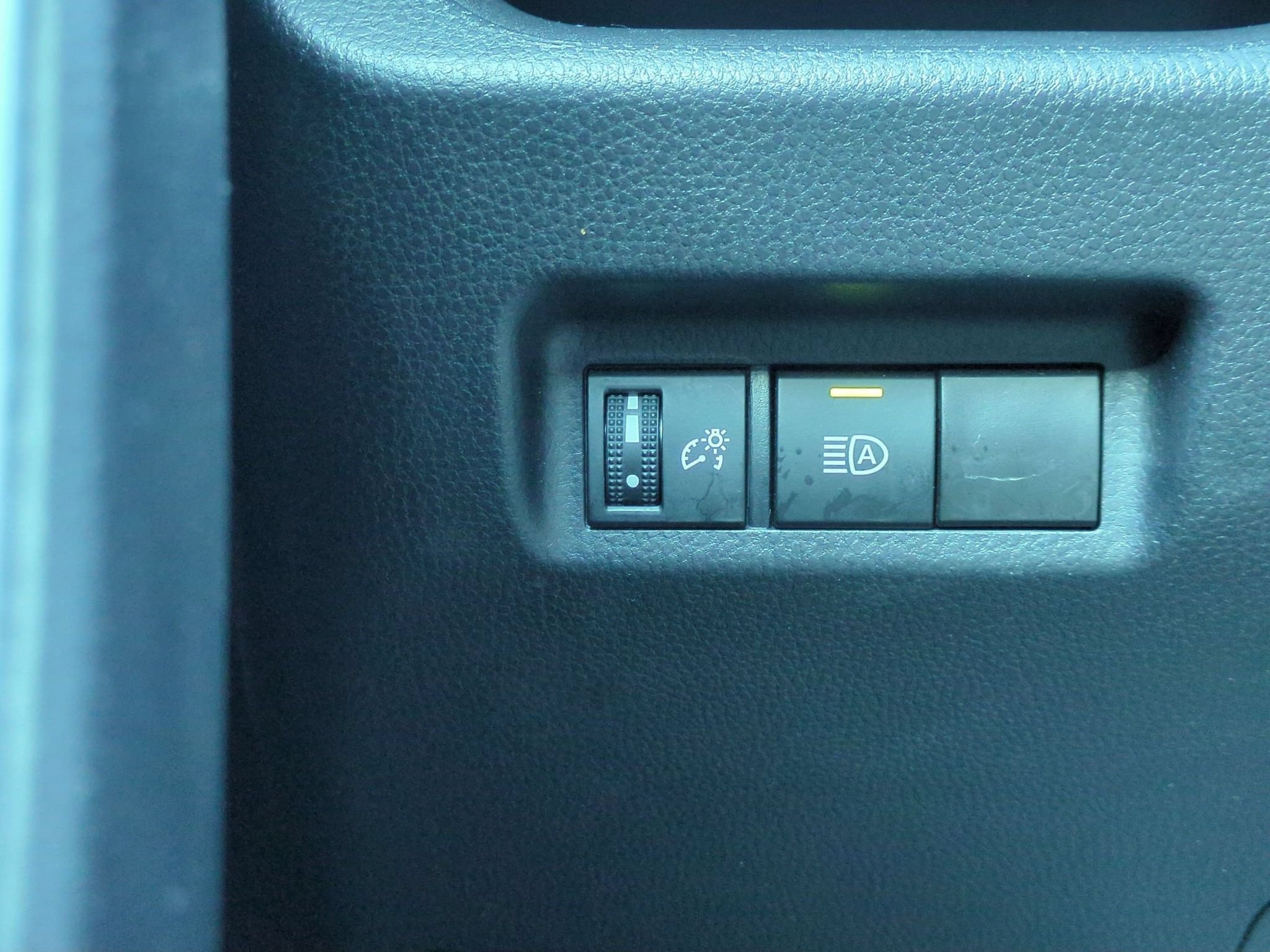 Used 2024 Toyota RAV4 LE FWD image 14
