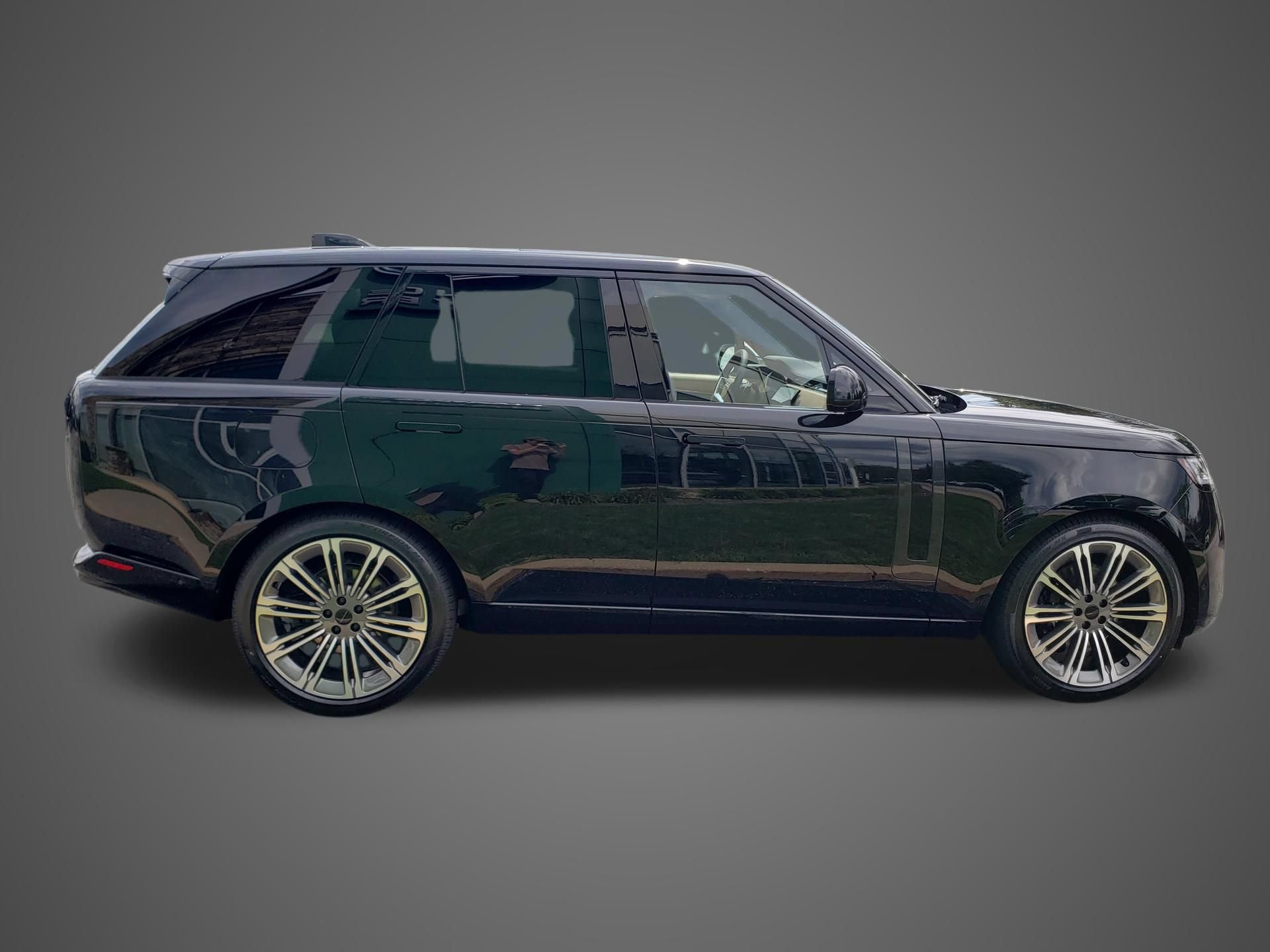 New 2026 Land Rover Range Rover SE AWD/4WD image 4