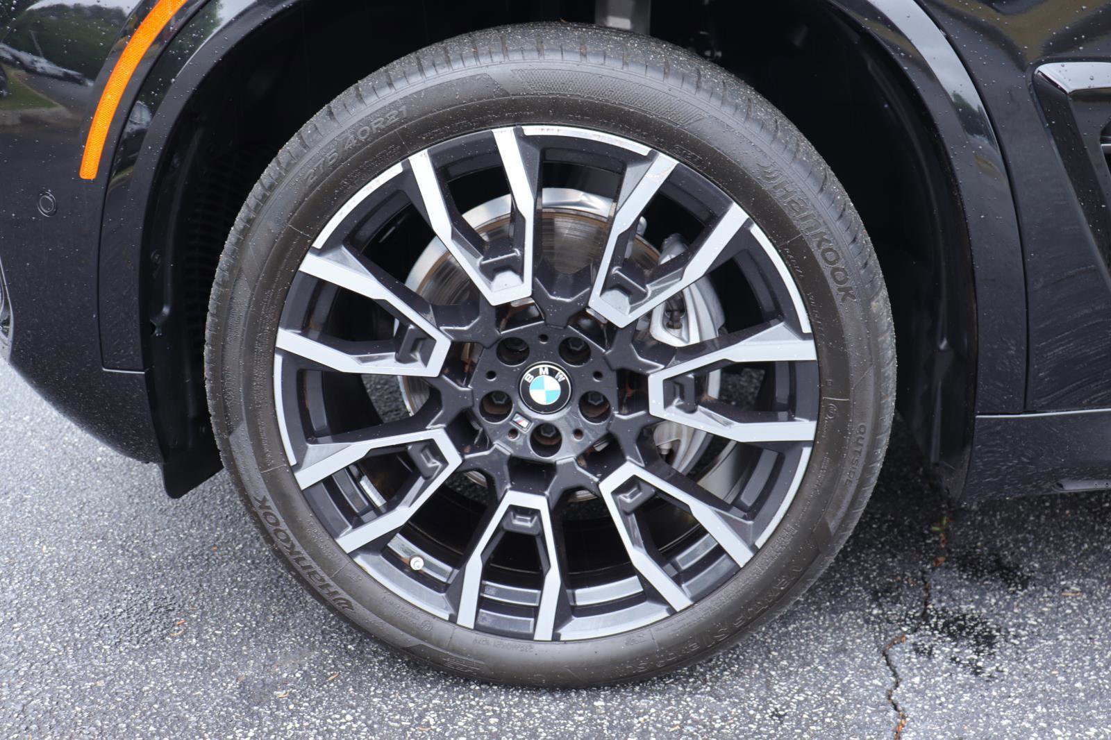 Used 2025 BMW X5 xDrive40i w/ M Sport Package AWD/4WD image 40