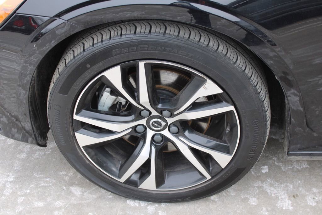 Used 2024 Volvo S60 B5 Plus image 12