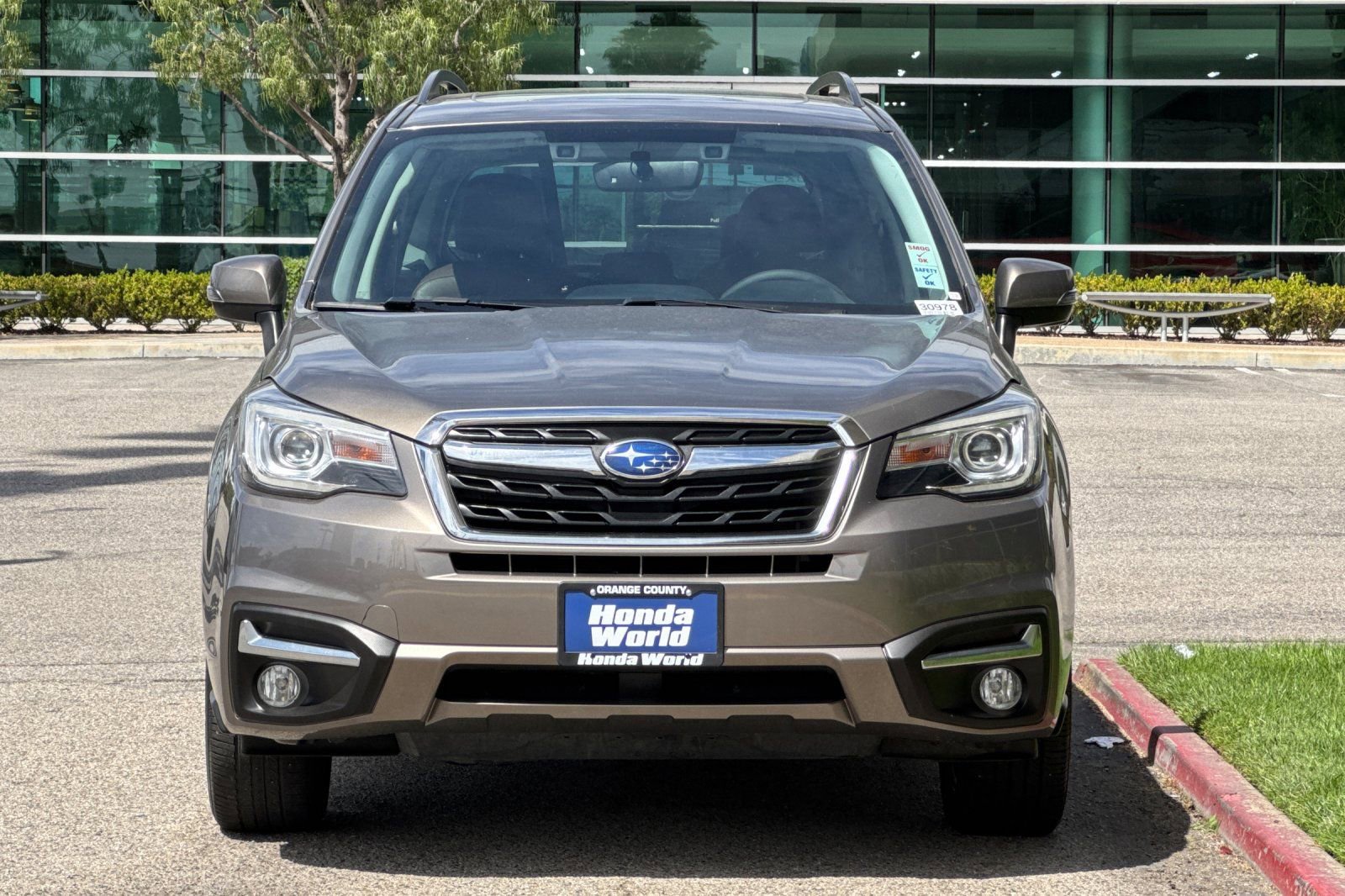 Used 2018 Subaru Forester 2.5i Touring w/ Popular Package #3B AWD/4WD image 9