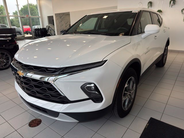 Used 2023 Chevrolet Blazer LT AWD/4WD image 37