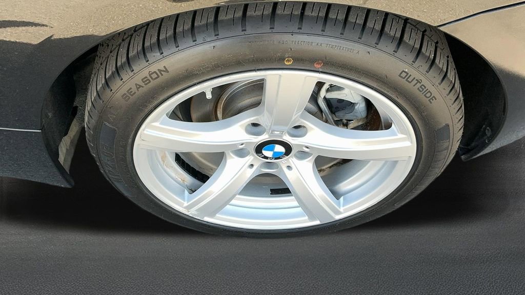 Used 2012 BMW Z4 sDrive28i image 13