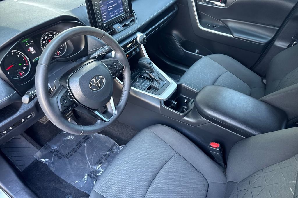 Certified 2022 Toyota RAV4 XLE w/ Convenience Package image 9