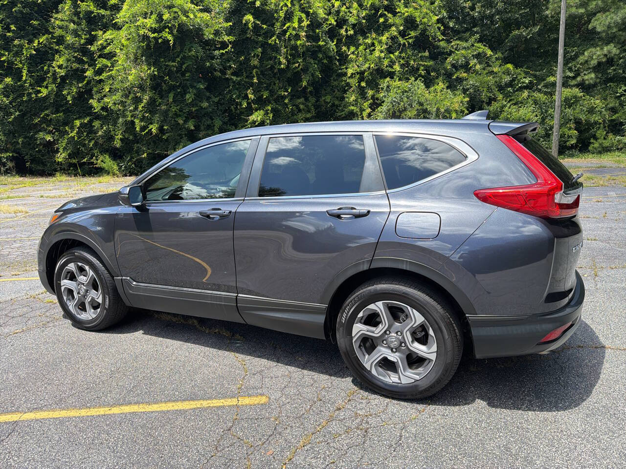 Used 2018 Honda CR-V EX image 2