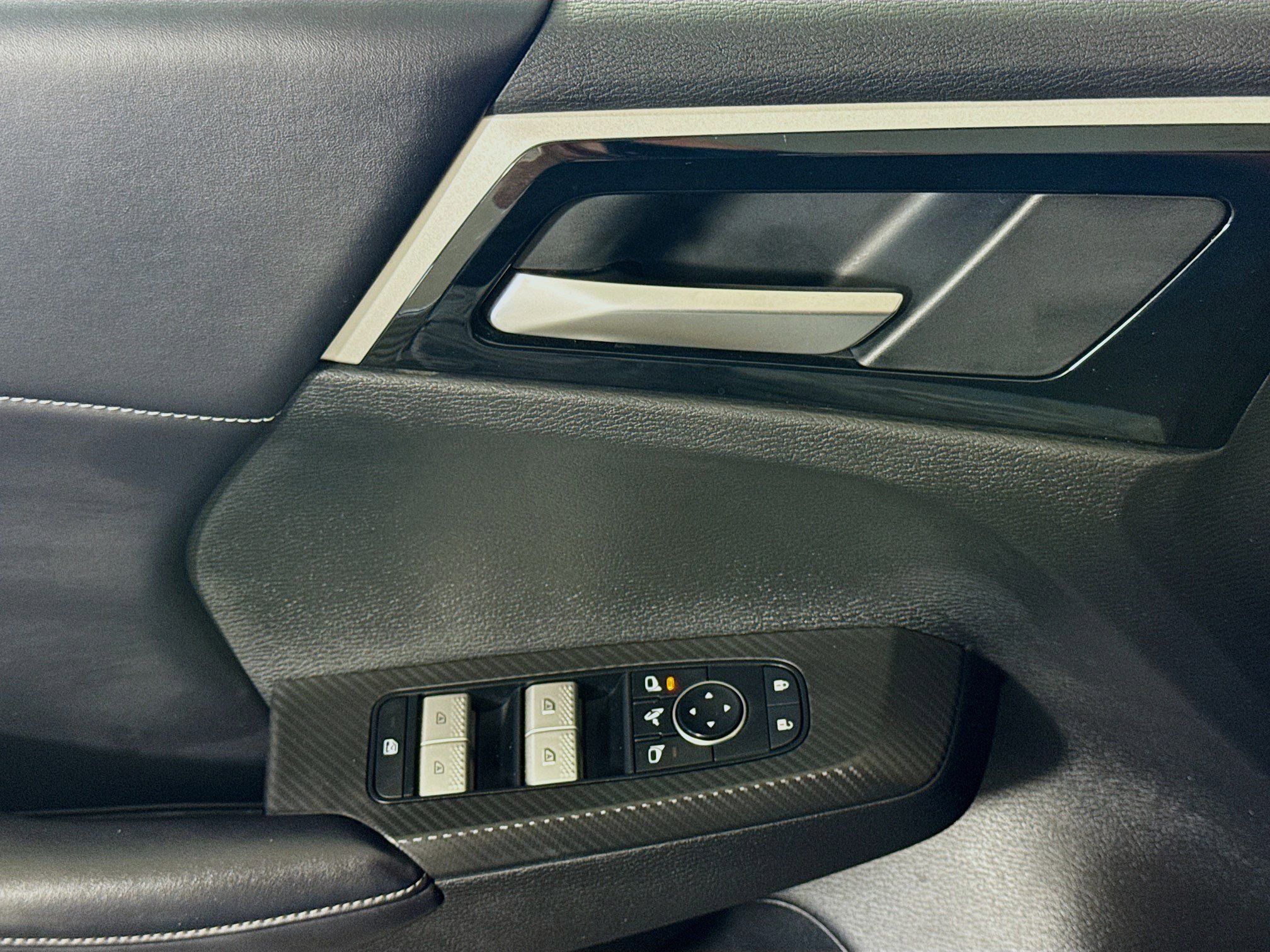 Used 2024 Mitsubishi Outlander Ralliart image 24