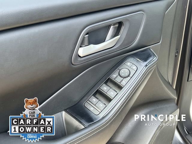 Used 2024 Nissan Rogue SV image 13