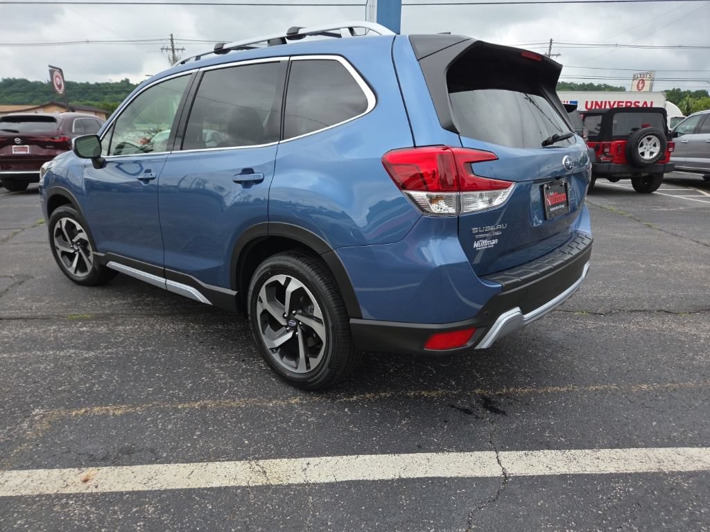 Used 2024 Subaru Forester Touring w/ Convenience Package AWD/4WD image 5