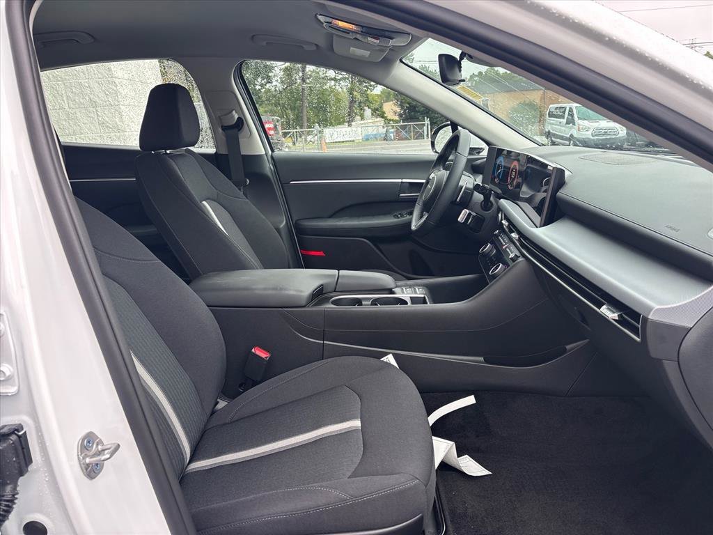 New 2026 Hyundai Sonata SEL FWD image 12