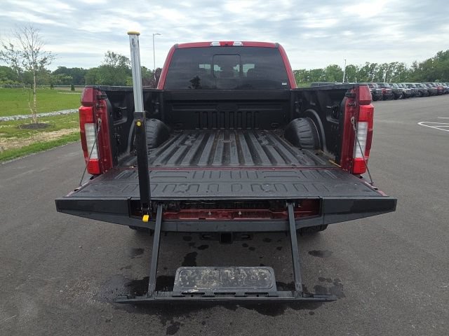 Used 2018 Ford F350 Lariat w/ Lariat Ultimate Package AWD/4WD image 12