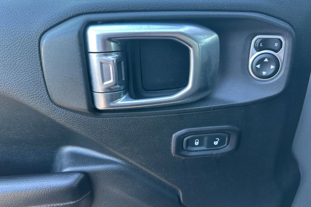 Used 2020 Jeep Wrangler Unlimited Rubicon image 13