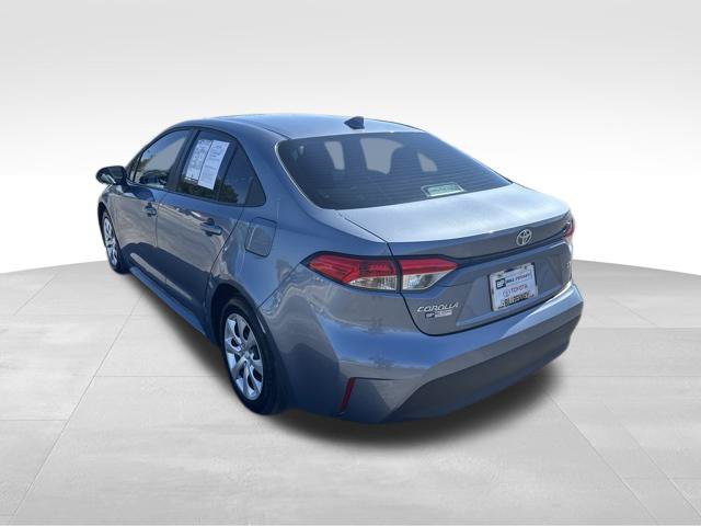 Used 2025 Toyota Corolla LE FWD image 3