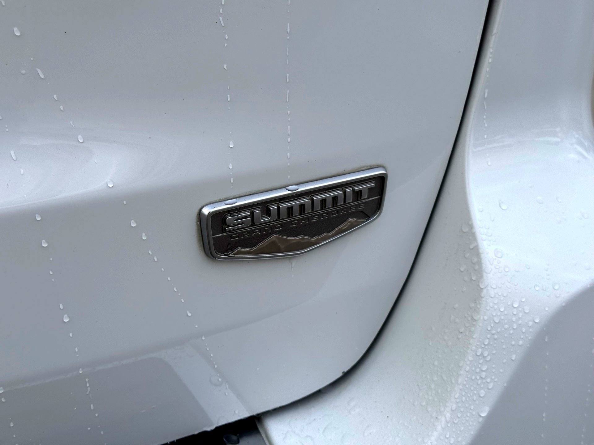 Used 2021 Jeep Grand Cherokee Summit w/ Platinum Series Group image 8