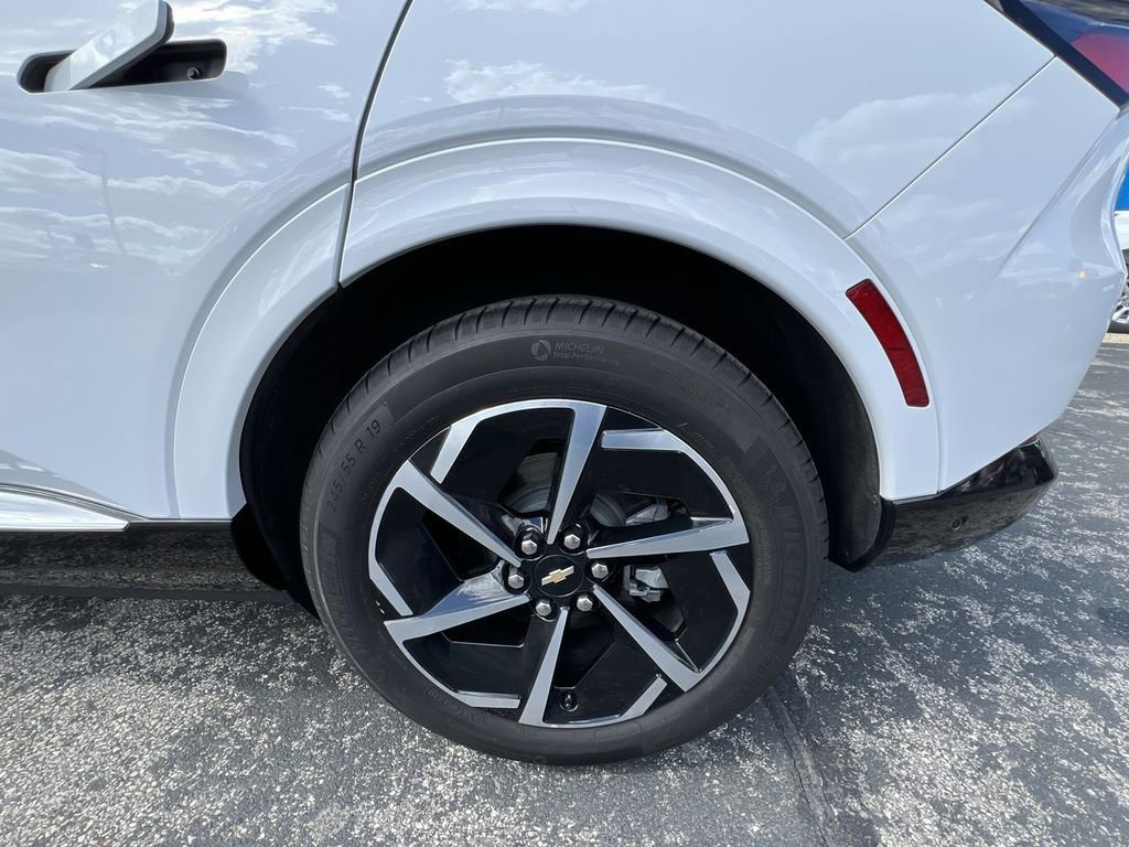 Certified 2024 Chevrolet Equinox EV LT w/ Active Safety Package 3 image 31