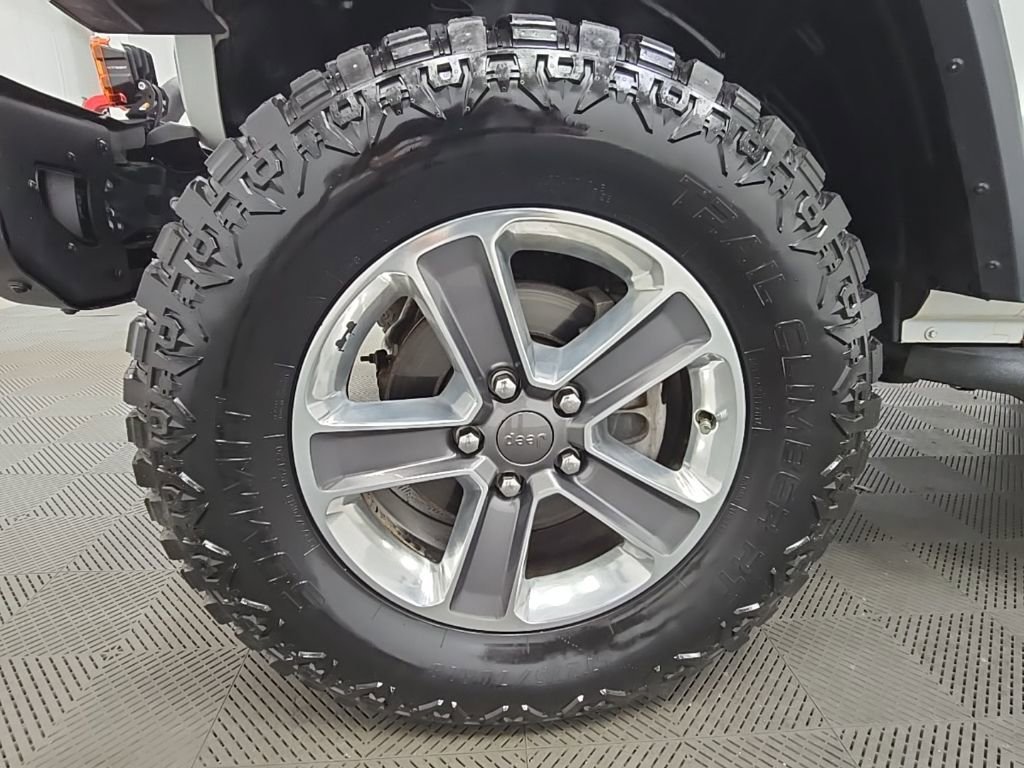 Used 2021 Jeep Wrangler Unlimited Sahara image 42