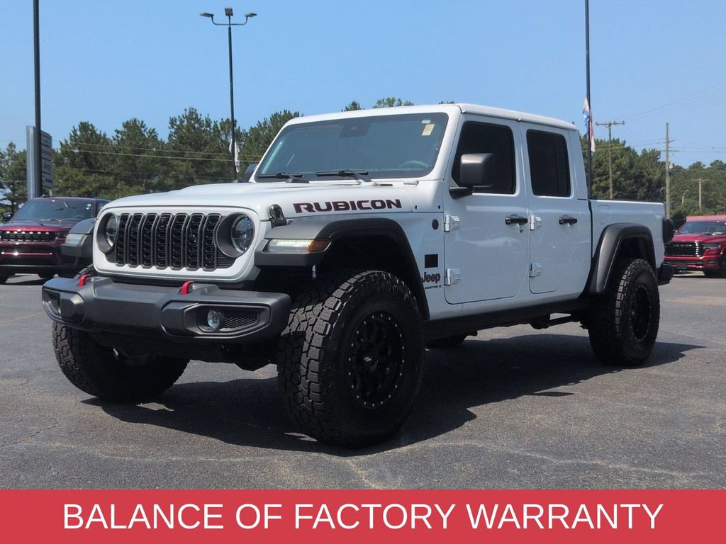 Used 2025 Jeep Gladiator Rubicon w/ Technology Group AWD/4WD image 6