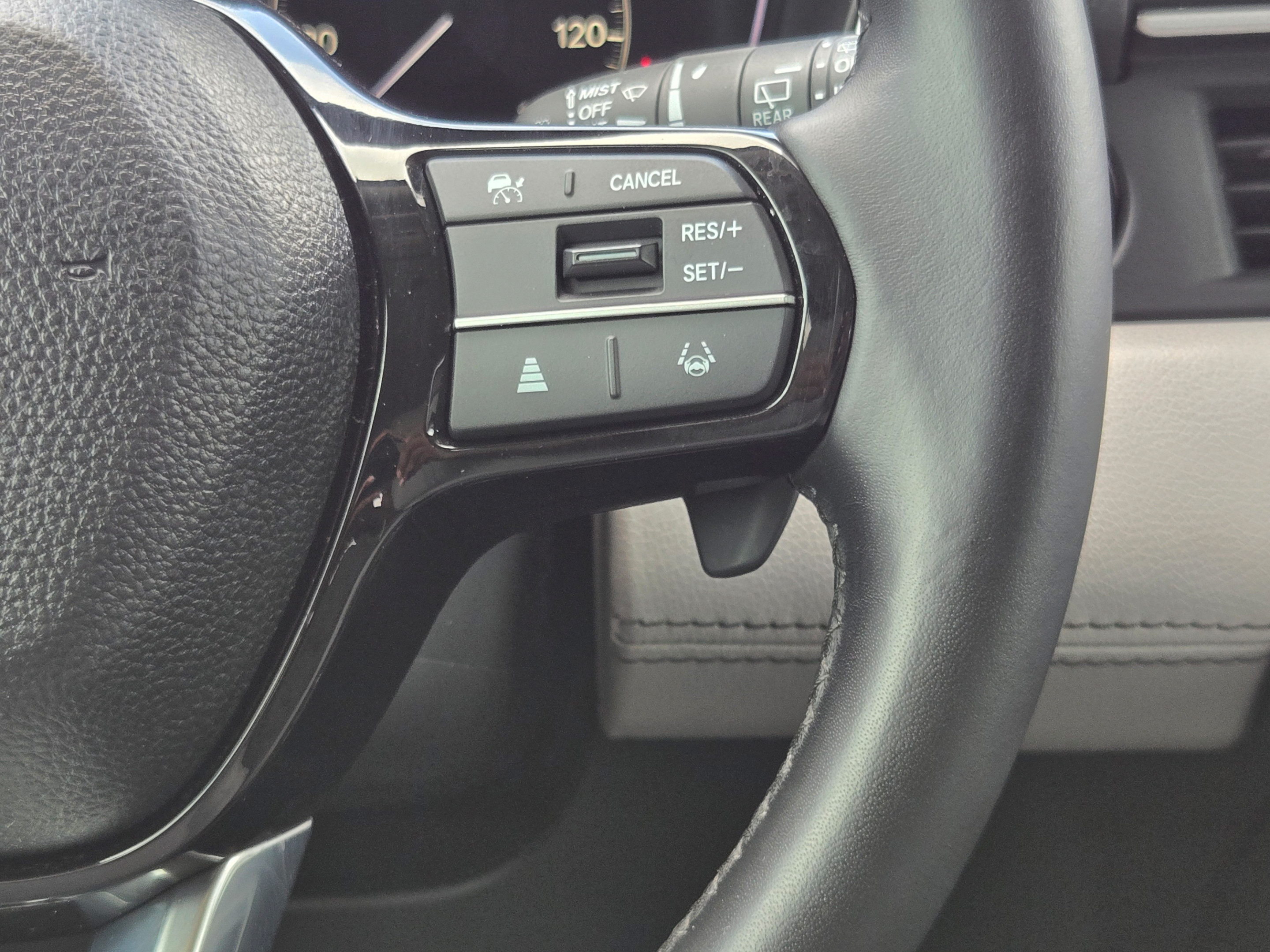 Certified 2025 Honda Pilot EX-L image 26