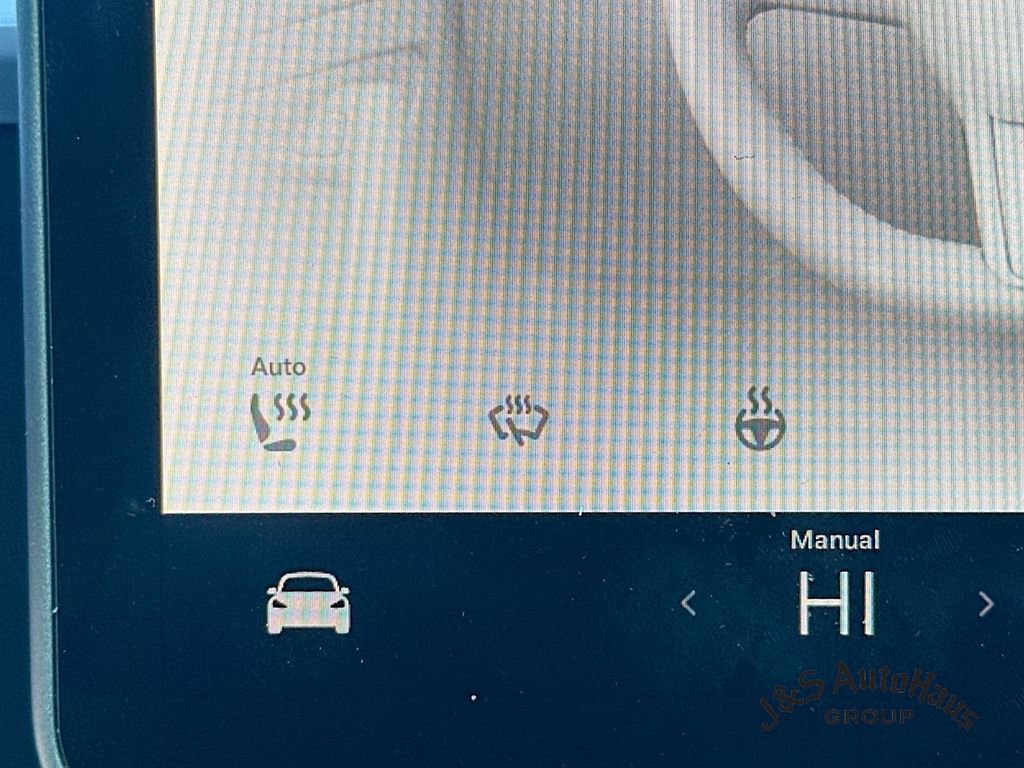 Used 2023 Tesla Model 3 Performance image 27