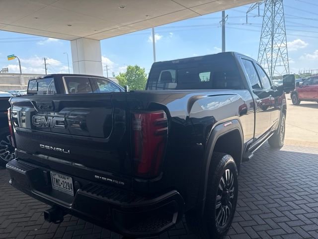 Used 2024 GMC Sierra 2500 Denali Ultimate AWD/4WD image 4