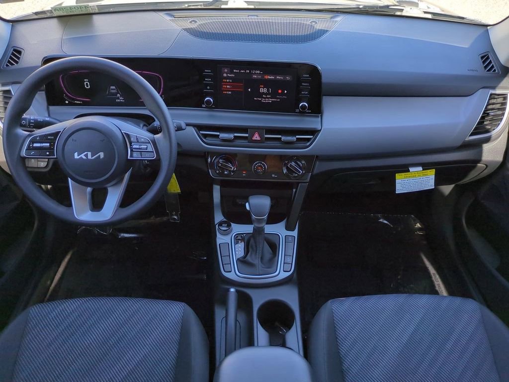 Used 2024 Kia Seltos LX image 15