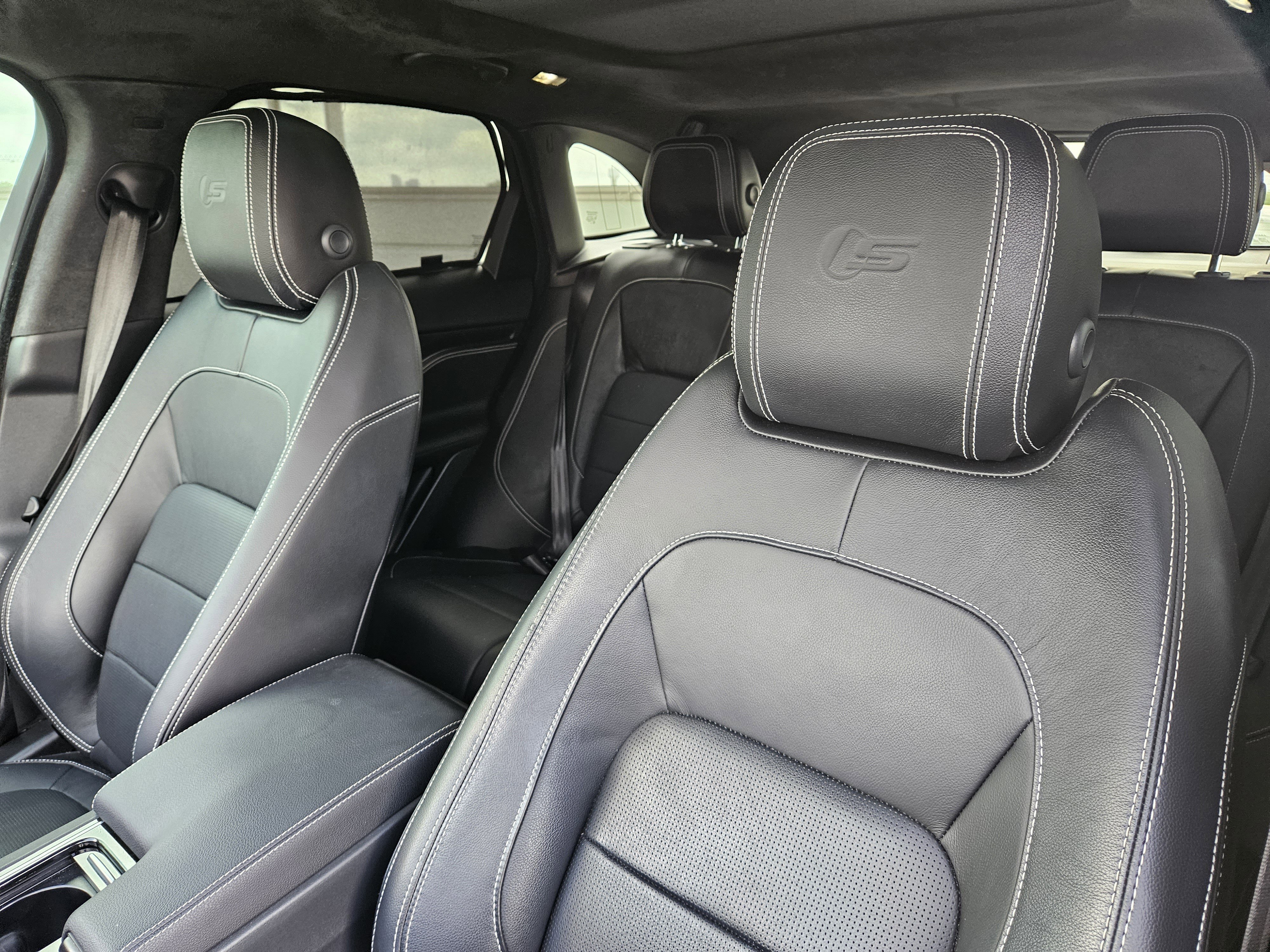 Used 2020 Jaguar F-PACE S image 6